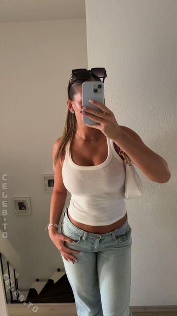 Full leaked Queenice private onlyfans photo