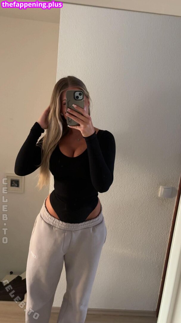 02.queenice / 18queenjce Meztelen OnlyFans Fotó #30