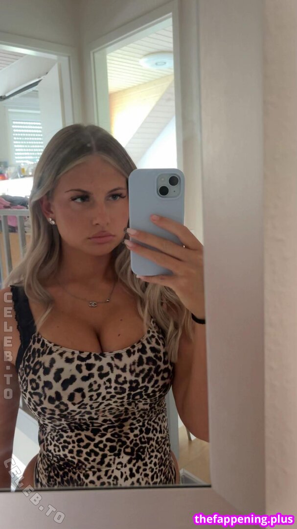02.queenice / 18queenjce Foto OnlyFans Nuda #40