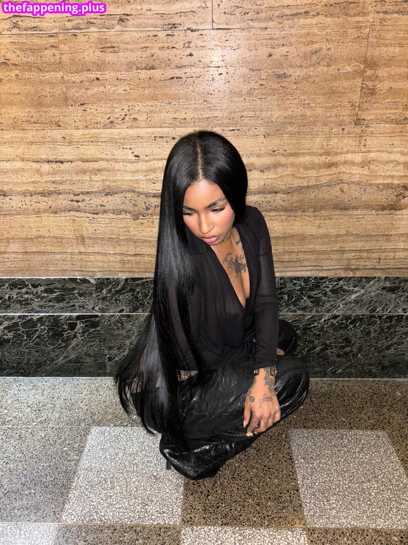 06parisrx / godssfavorite6 / https: Naakte OnlyFans Foto #28