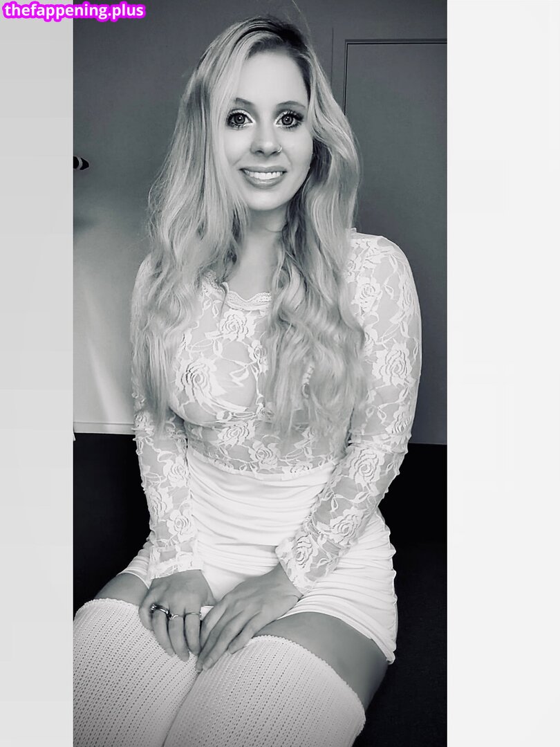 100rainbowdresses / Jess Talor / rainbowkittie90 Çıplak OnlyFans Fotoğrafı #15