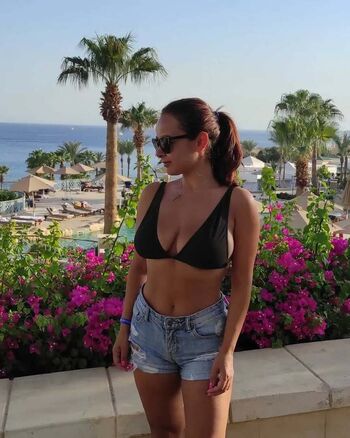 Full leaked Lenoka private onlyfans photo