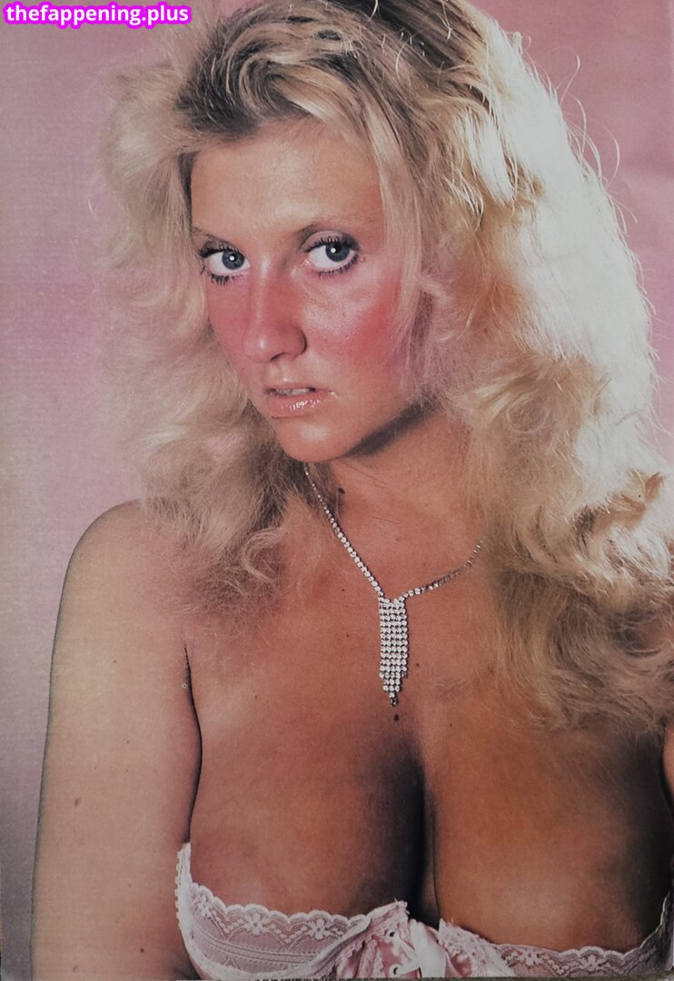 1980'S & Early 90'S Page 3 Girls / GlamourTeaJames / https: / mariawhittaker Meztelen OnlyFans Fotó #2013