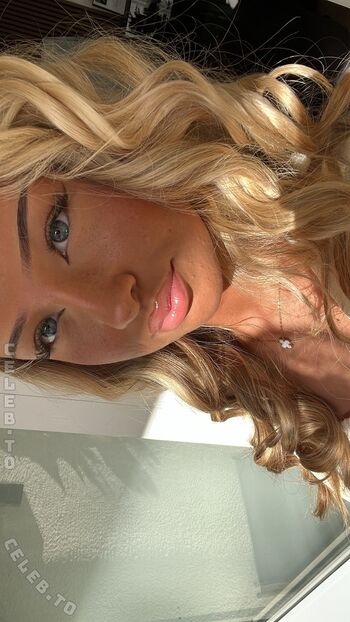 Full leaked Jyc private onlyfans photo