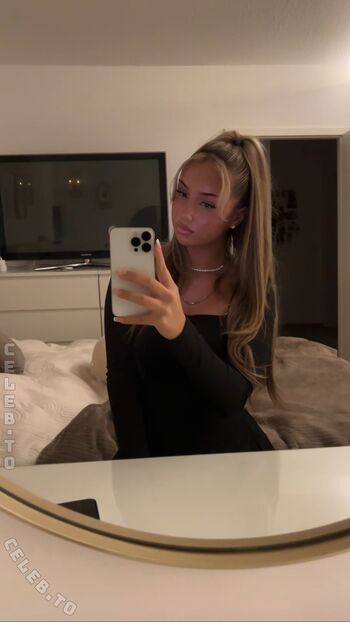 Full leaked Jyc private onlyfans photo
