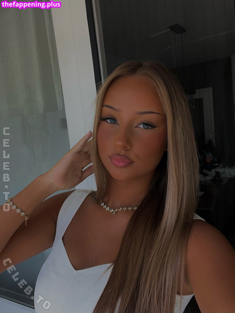 19j0yc3 Фото оголеного OnlyFans #10