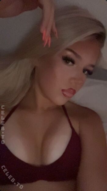 Full leaked Hanaaa private onlyfans photo