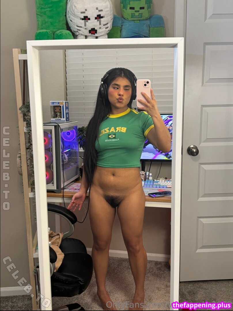 444Vanessa / 444vanessak / bougie_vee / iitmythrowaway / vanessak_2002 Çıplak OnlyFans Fotoğrafı #20
