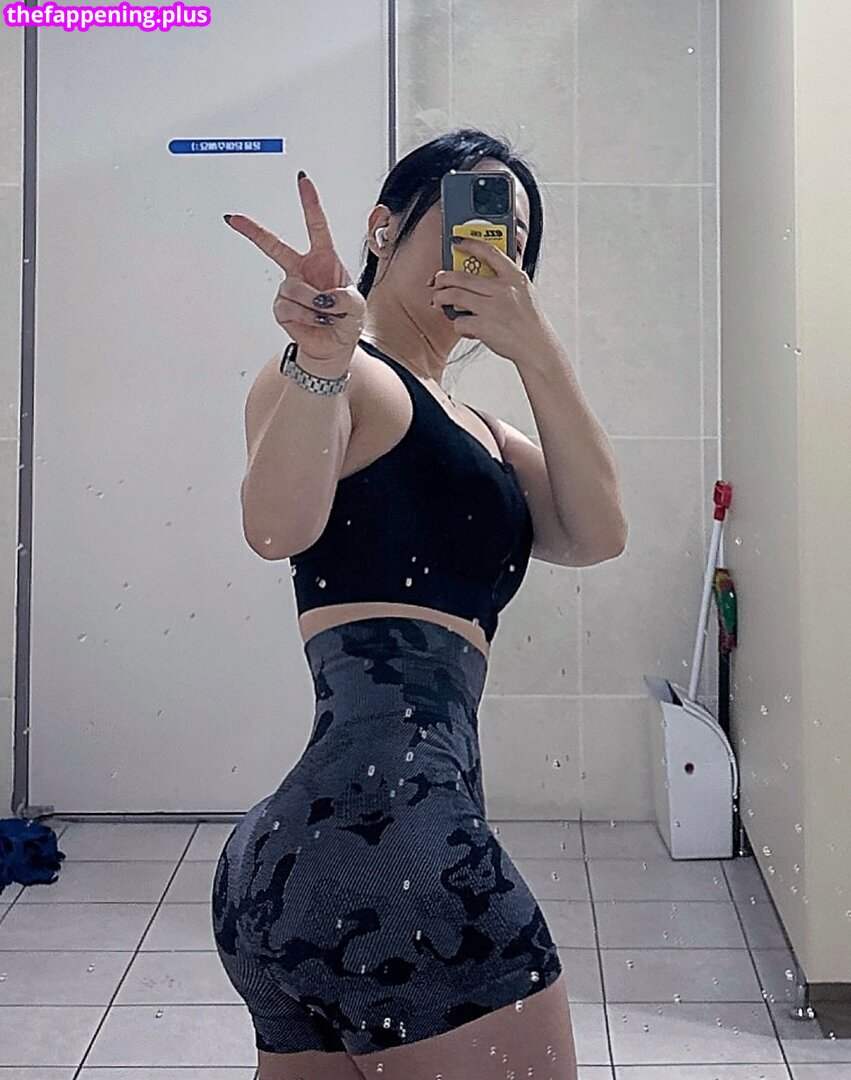 611hyej Naakte OnlyFans Foto #6