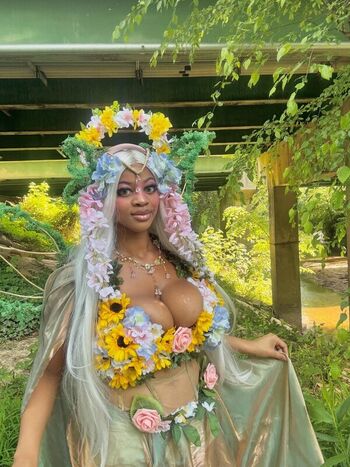 Full leaked Honeygram private onlyfans photo