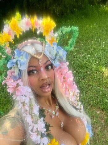 Full leaked Honeygram private onlyfans photo