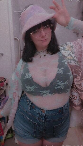 Full leaked Xxshellyxx private onlyfans photo