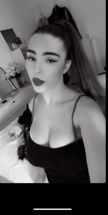 Full leaked A u relie private onlyfans photo