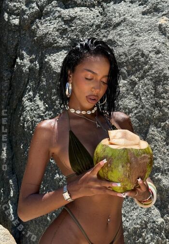 Full leaked Aalishass alishakone private onlyfans photo