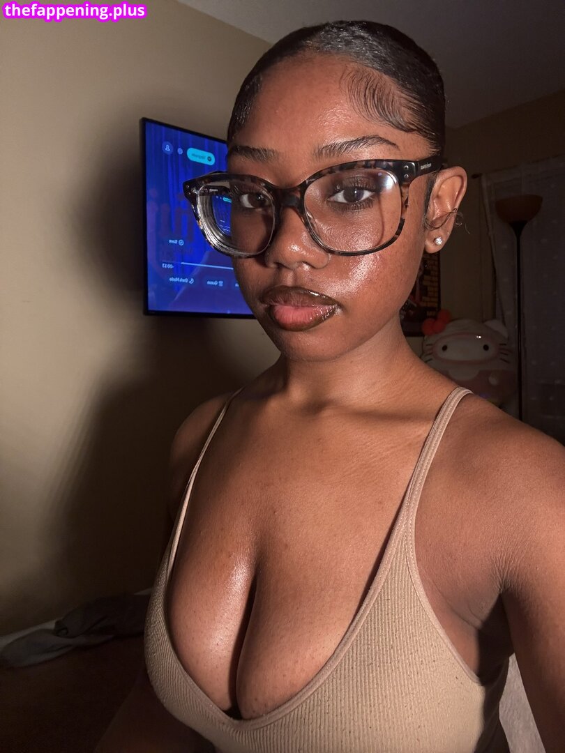Aaliyah Monet / aaliyahhmonettt / aaliyahmonet_ / https: Foto OnlyFans Nua #6