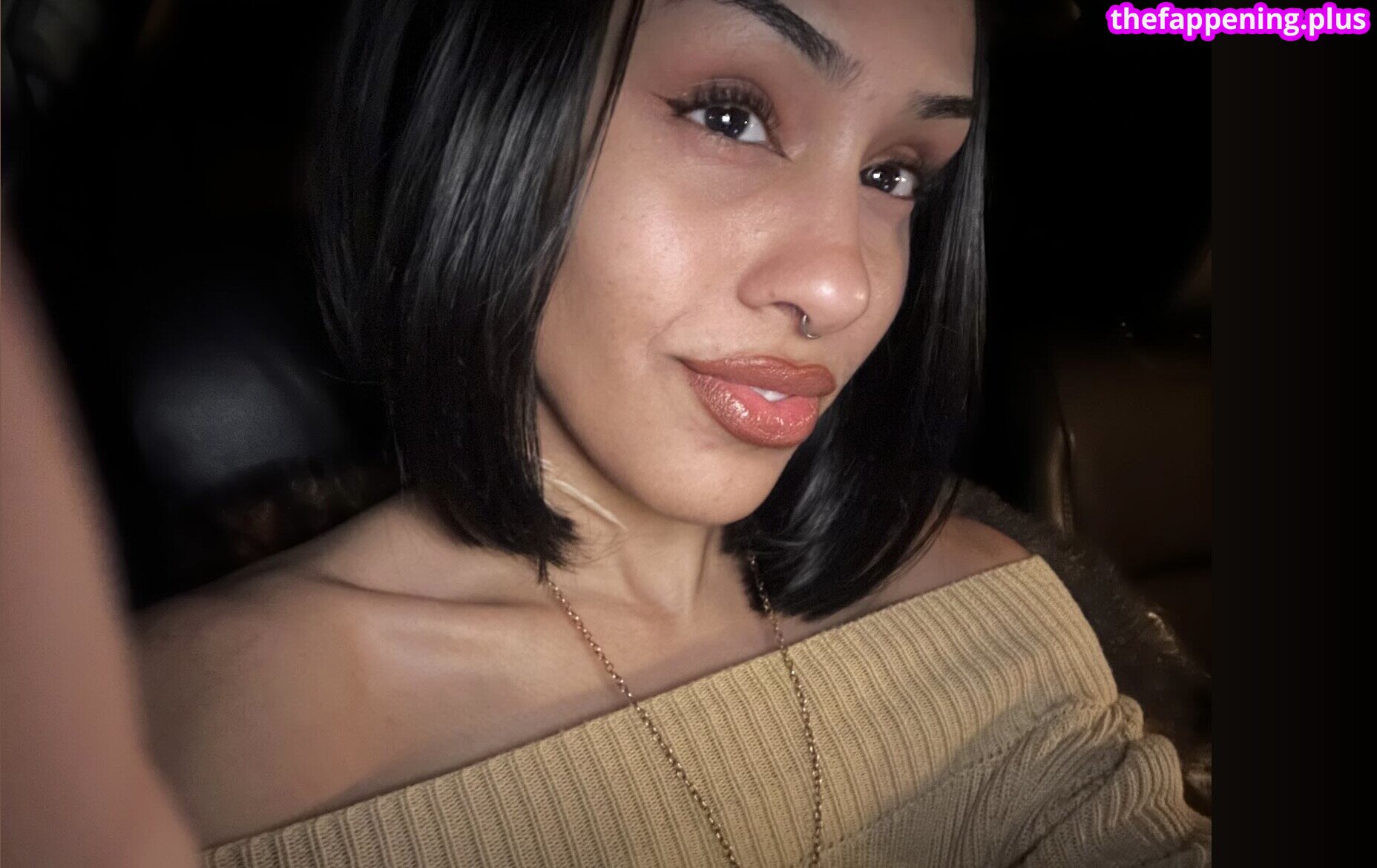 Aaliyeezy / theallierae Fotografie OnlyFans Dezbrăcată #345