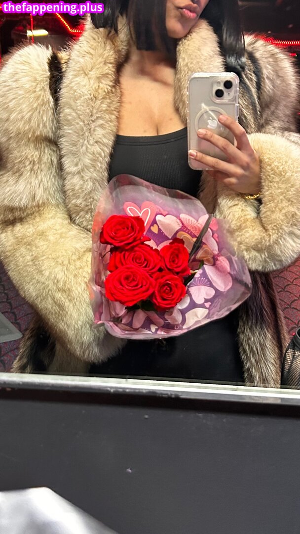 Aaliyeezy / theallierae Fotografie OnlyFans Dezbrăcată #350