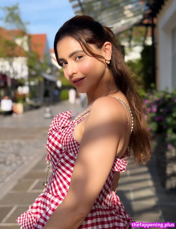 Aamna Sharif / aamnasharifofficial 누드 OnlyFans 사진 #6