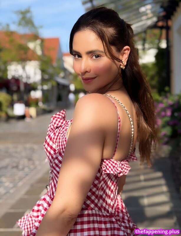 Aamna Sharif / aamnasharifofficial Nacktes OnlyFans Foto #7