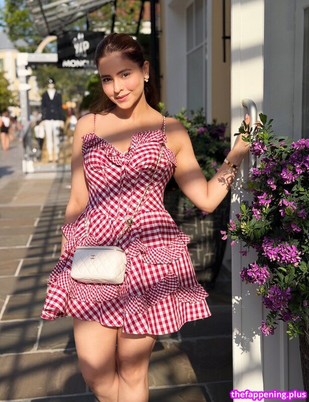 Aamna Sharif / aamnasharifofficial Nahá OnlyFans fotografie #13