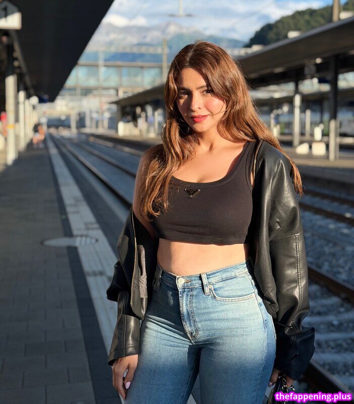 Aamna Sharif / aamnasharifofficial Nacktes OnlyFans Foto #22