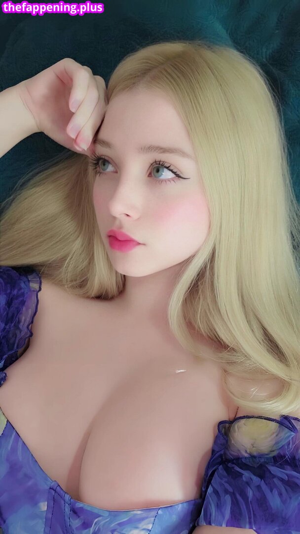 Aanarih... Loira Surreal / aanarih / https: Nude OnlyFans Photo #2