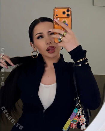 Full leaked Aanyskh private onlyfans photo