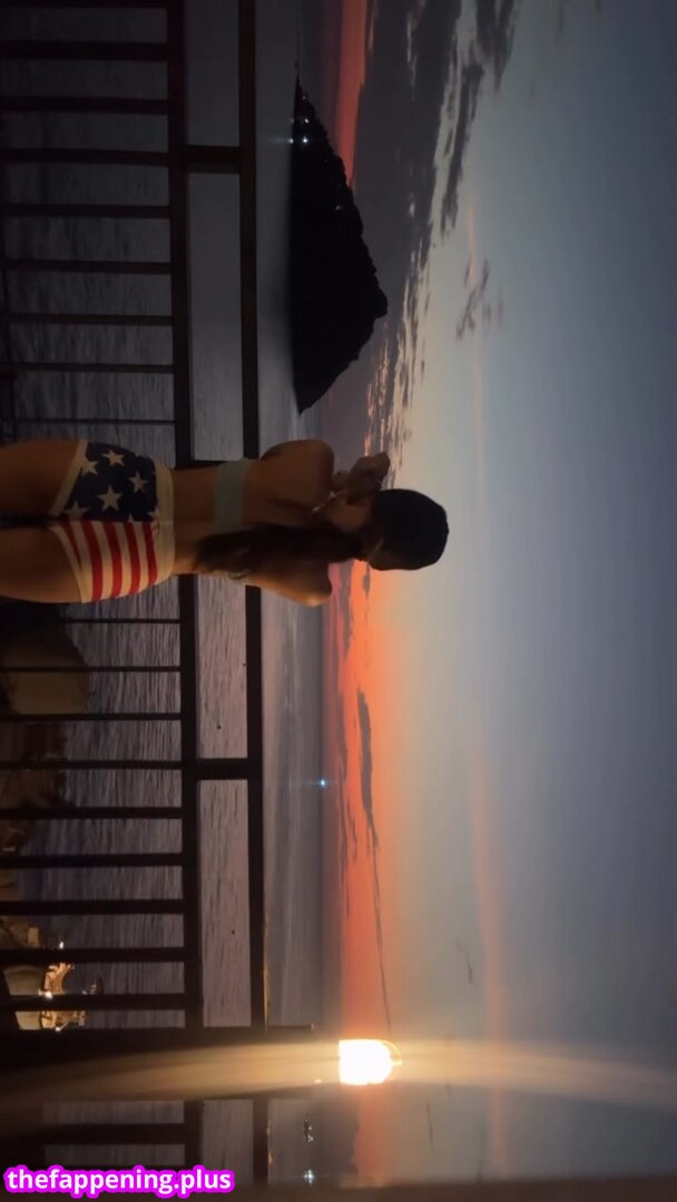 Saipetch B. / aaomhelloo Naken OnlyFans Foto #140