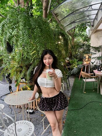 Full leaked Aaomhelloo page private onlyfans photo