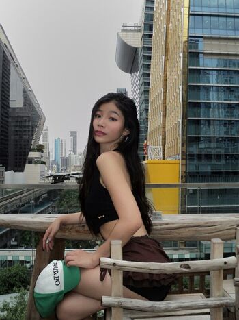 Full leaked Aaomhelloo page private onlyfans photo
