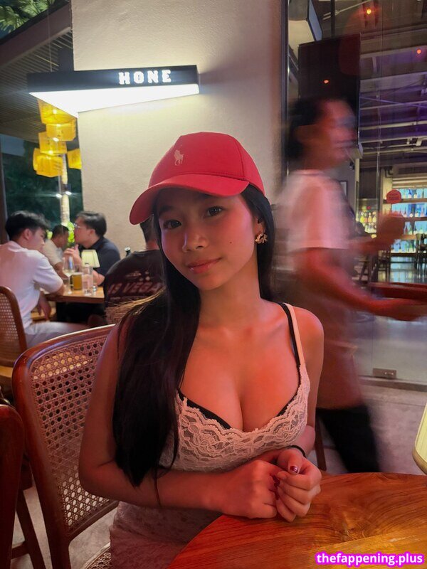 Saipetch B. / aaomhelloo Foto OnlyFans Desnuda #302