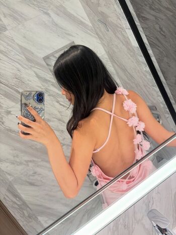 Full leaked Aaomhelloo page private onlyfans photo