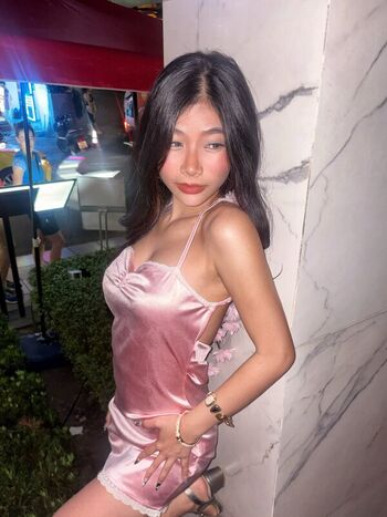 Full leaked Aaomhelloo private onlyfans photo