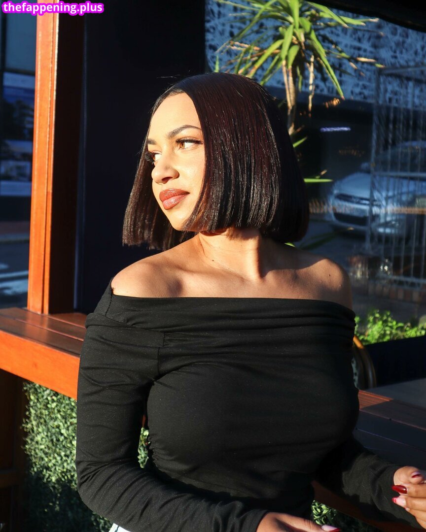 Aaqeelah Essop / instagram.com Foto OnlyFans Nua #21