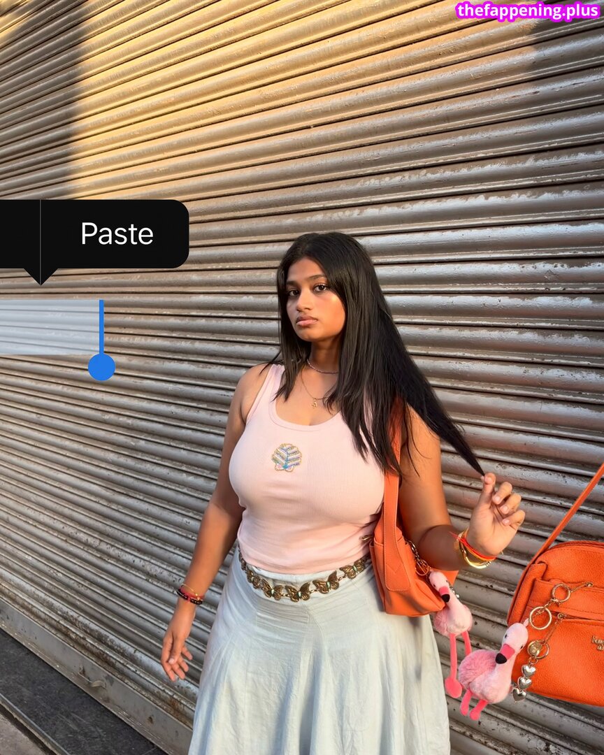 Aarya Kadam / aaryawears Фото оголеного OnlyFans #1