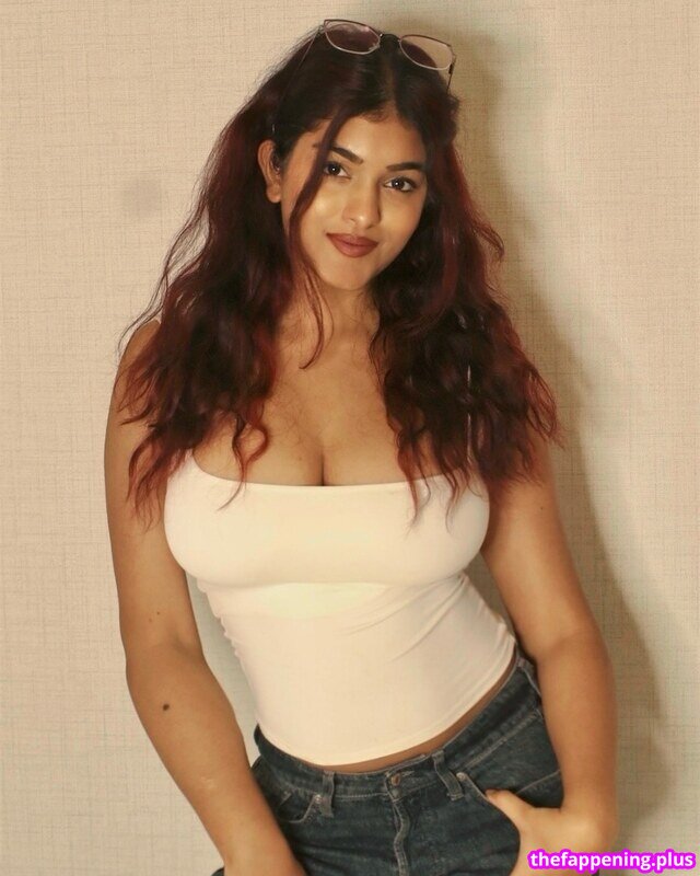 Aashiyayaya / thefuzzyaya Foto OnlyFans Nuda #7
