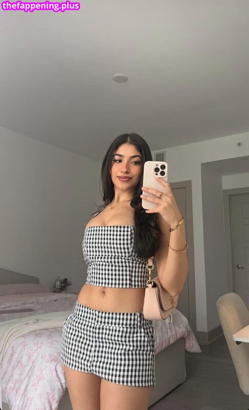 Aashna Kalwani / aashnakalwani Nacktes OnlyFans Foto #4