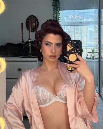 Full leaked Abby roberts private onlyfans photo