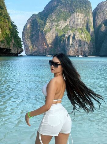 Full leaked Abqueendota private onlyfans photo