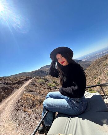 Abril Montserrat