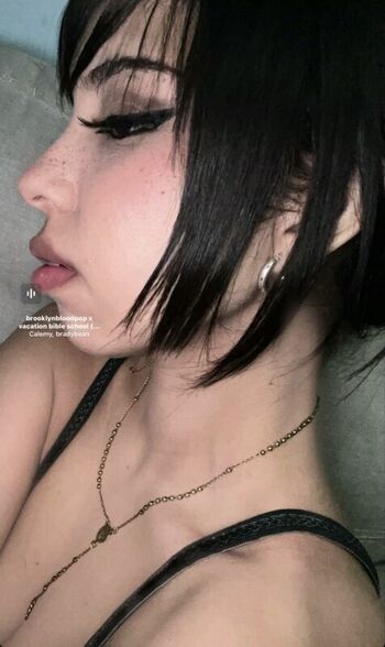 Full leaked Aby dazai private onlyfans photo