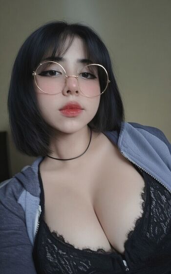 Full leaked Aby dazai private onlyfans photo