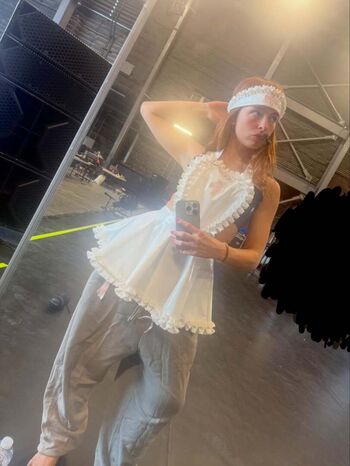 Full leaked Addison rae page private onlyfans photo