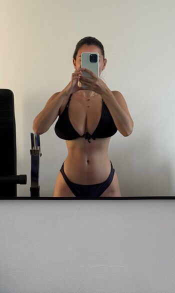 Full leaked Adehlaide private onlyfans photo