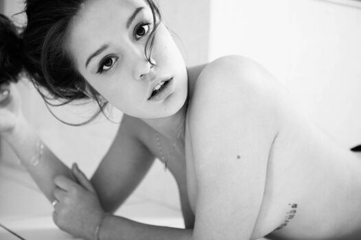 Full leaked Adele exarchopoulos private onlyfans photo