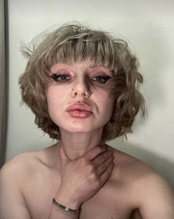 Full leaked Adelinam private onlyfans photo