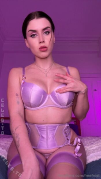 Full leaked Adeline frost page private onlyfans photo