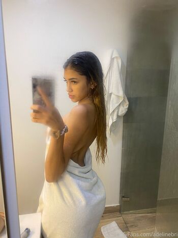 Full leaked Adelinebri private onlyfans photo