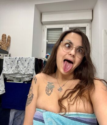 Full leaked Adelinecht private onlyfans photo