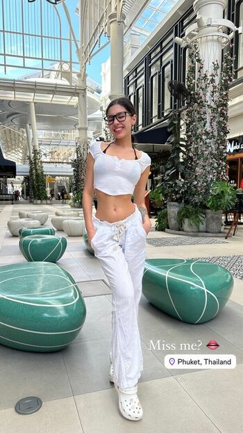 Full leaked Adelwauww private onlyfans photo